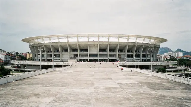 Rio de Janeiro: Maracanã Stadium Tour and Beach Soccer